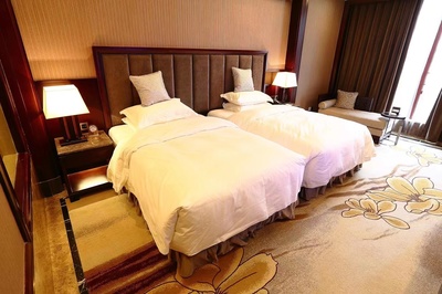 河北保定2日1晚跟团游·野三坡北方九寨-云溪谷+唐尧古镇(含夜景)+庆都山+竹筏漂流2日游【宿五星苏式园林酒店-秀兰山庄-纯玩0购物0自费】