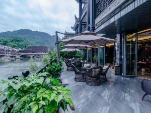 凤凰凤凰古城附近口碑人气五星(钻)级酒店