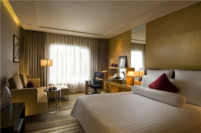 弥勒湖泉酒店：五星级度假体验的典范