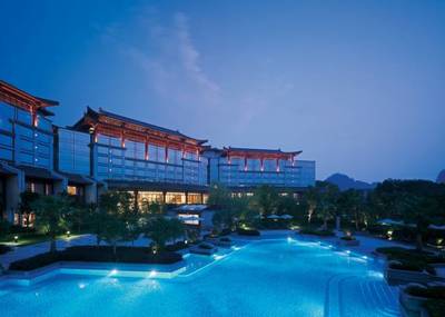 漓江畔香格里拉：阳朔山水与五星奢华的4天深度之旅